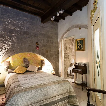 La Tana Del Bruco Guest house 3*